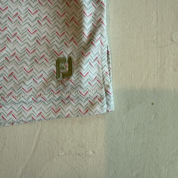 FootJoy Golf Skirt with Built in Shorts White With Green and Pink Size Large FJ - Picture 4 of 7